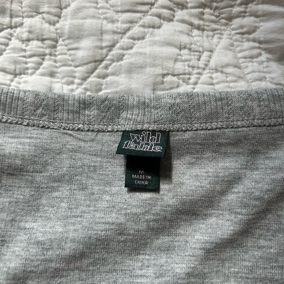 Crop shirt long sleeve size M - Picture 2 of 3